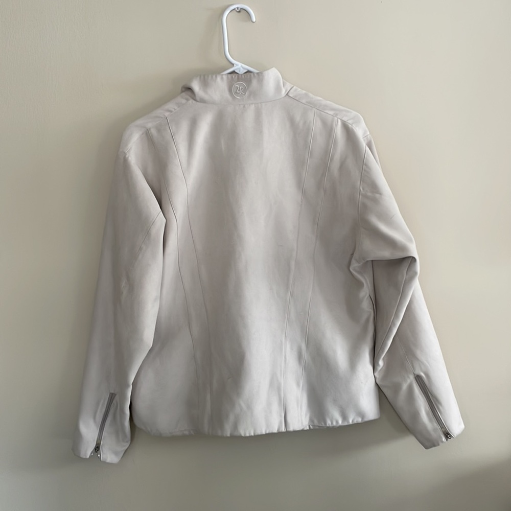 Golf Jacket - Picture 3 of 6